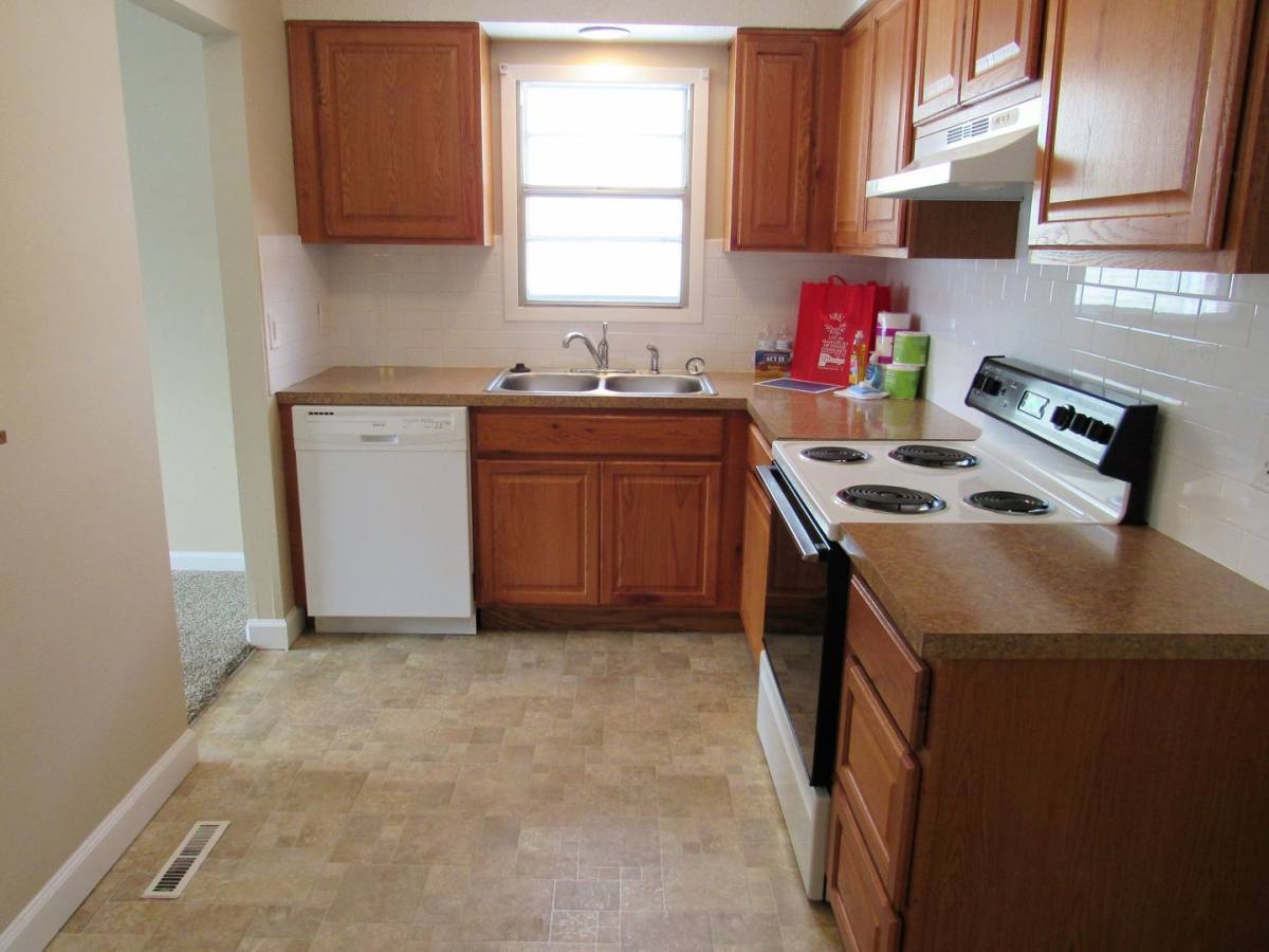 Apartment for rent at 556 N 88th Plaza, Omaha, NE 68114