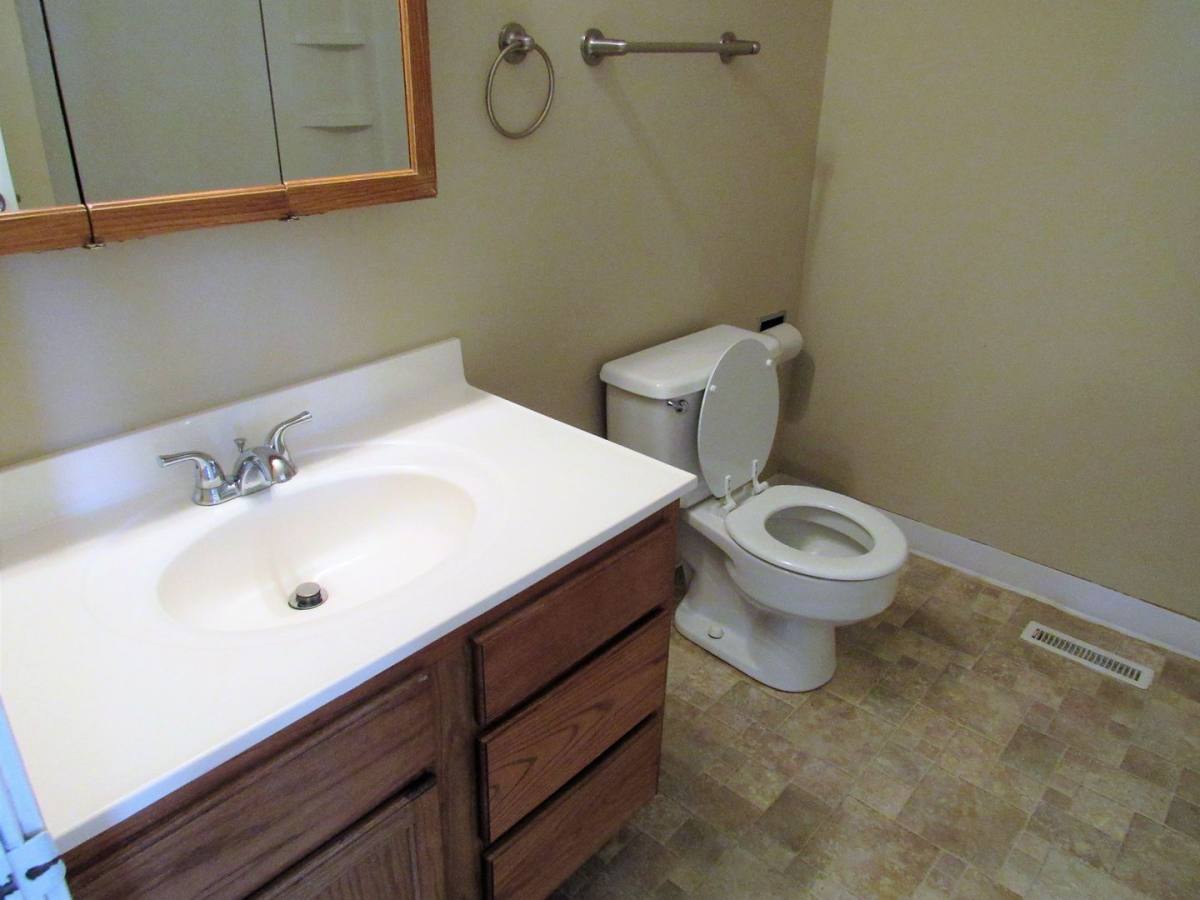 Apartment for rent at 556 N 88th Plaza, Omaha, NE 68114