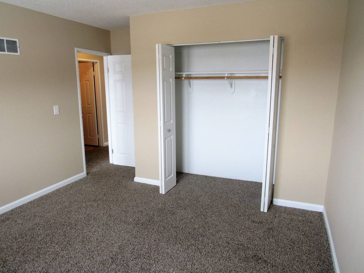 Apartment for rent at 556 N 88th Plaza, Omaha, NE 68114