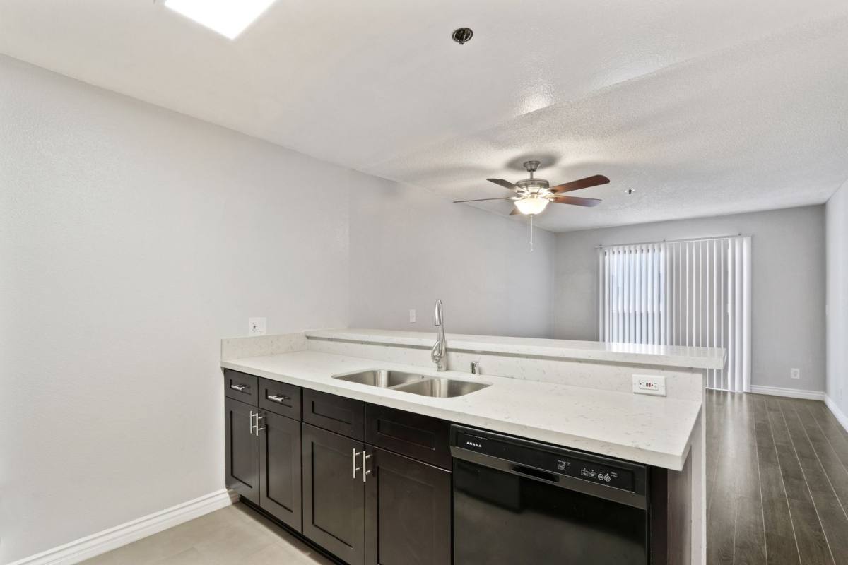 Apartment for rent at 369 S Columbia Ave, Los Angeles, CA 90017