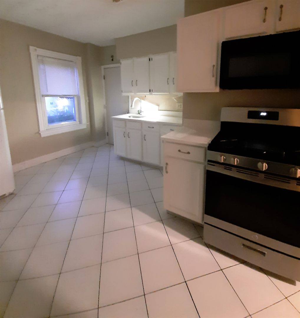 Apartment for rent at 343 Broadway, Pawtucket, RI 02860