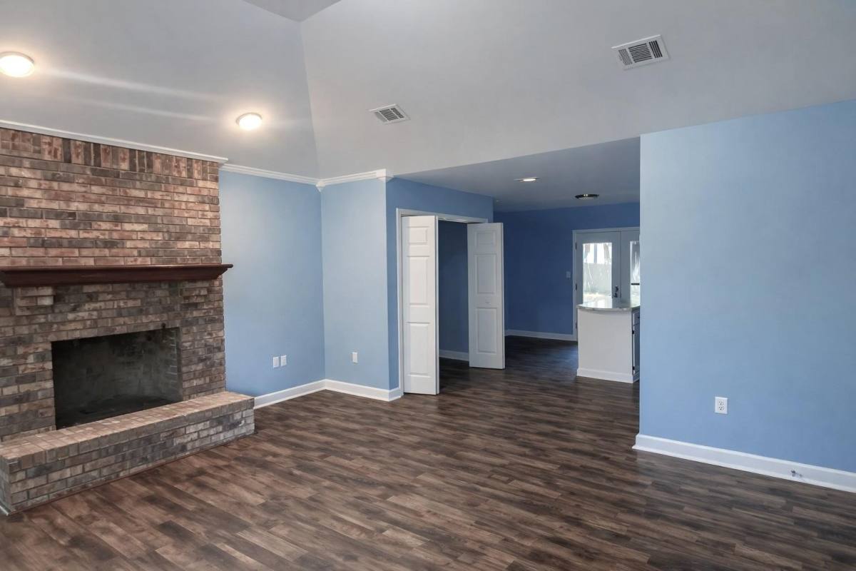 House for rent at 6820 Oakhurst Dr, Ocean Springs, MS 39564