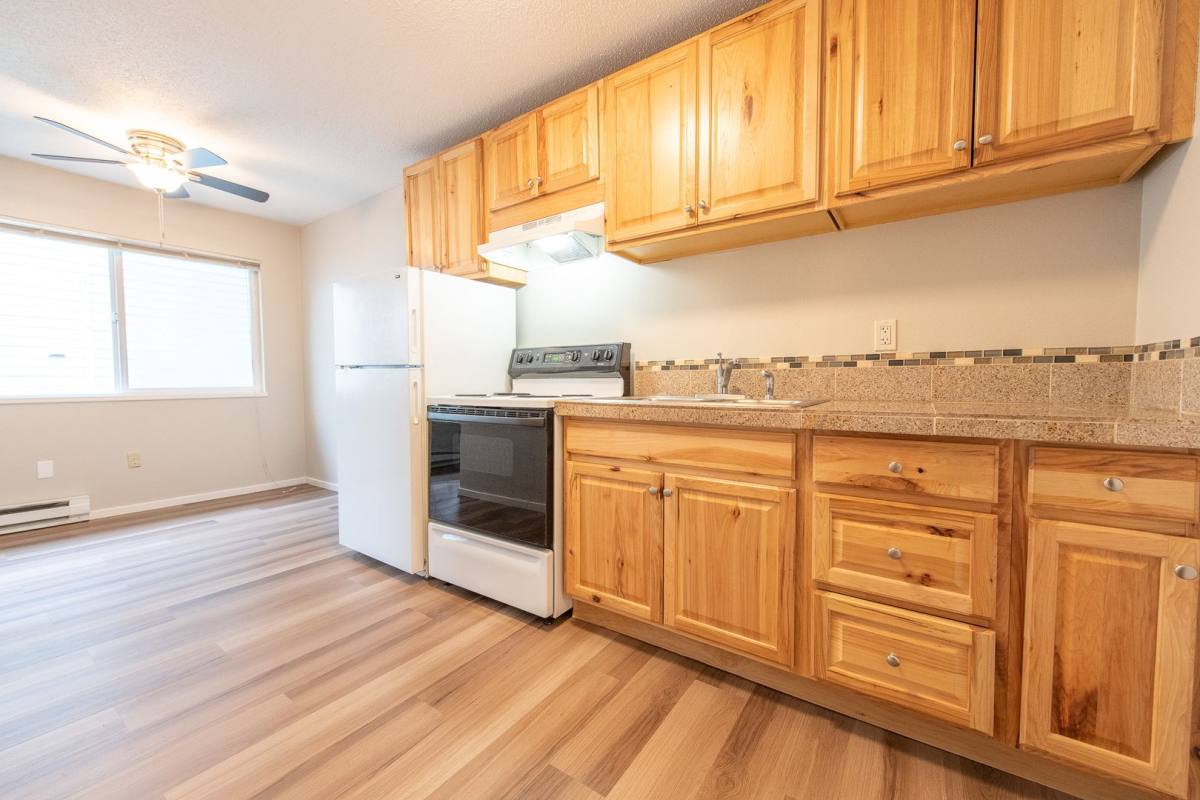 Apartment for rent at 2527 NW Savier, Portland, OR 97210