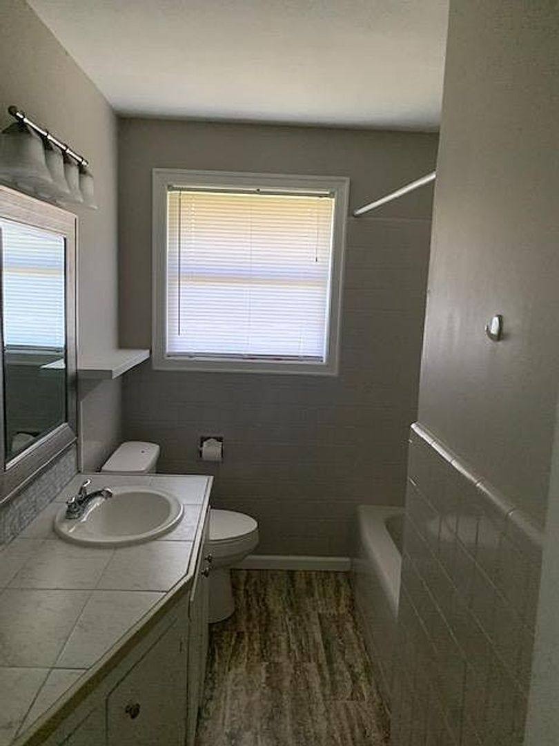 House for rent at 4906 Common St, Lake Charles, LA 70607