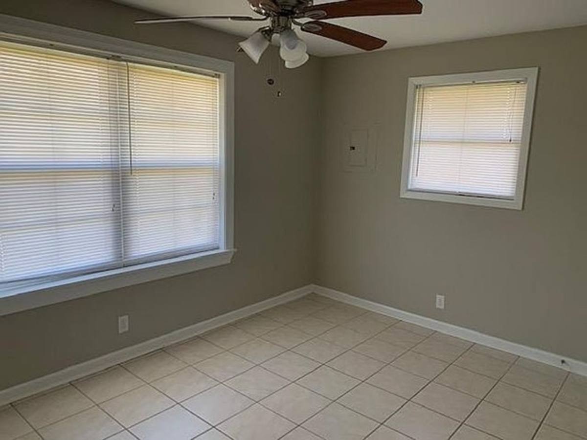House for rent at 4906 Common St, Lake Charles, LA 70607
