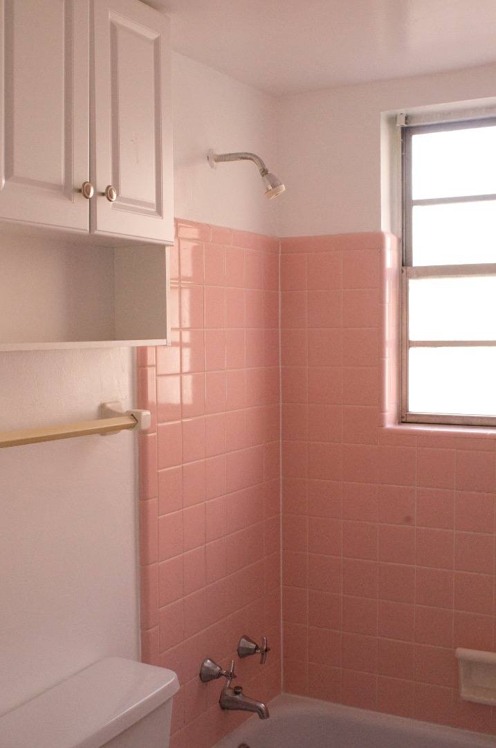 Apartment for rent at 2615 Erie Ave #8, Cincinnati, OH 45208