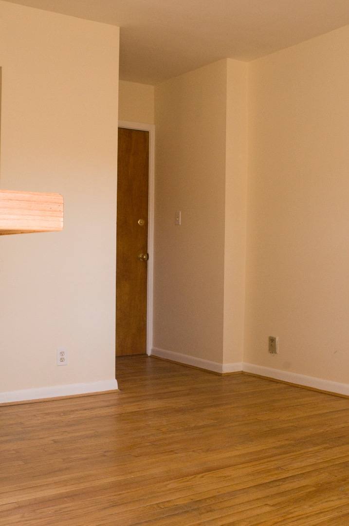 Apartment for rent at 2615 Erie Ave #8, Cincinnati, OH 45208