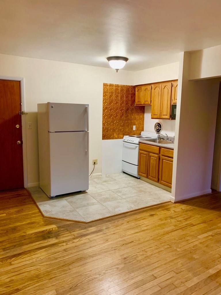 Apartment for rent at 2615 Erie Ave #9, Cincinnati, OH 45208