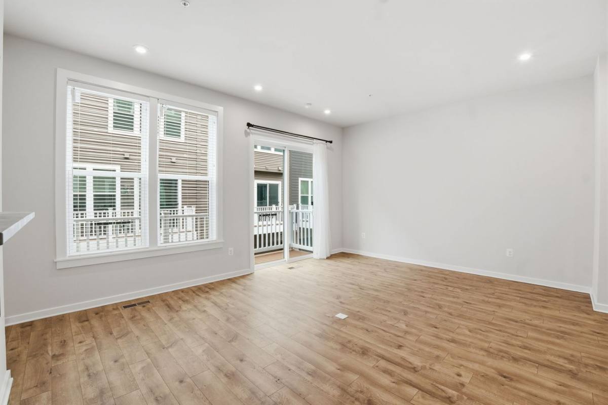 Townhouse for rent at 8178 Red Hook St, Derwood, MD 20855