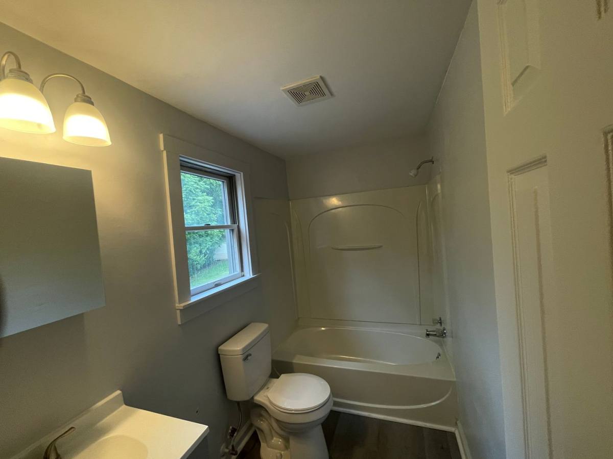 Apartment for rent at 606 Millers Run Rd, Cuddy, PA 15031