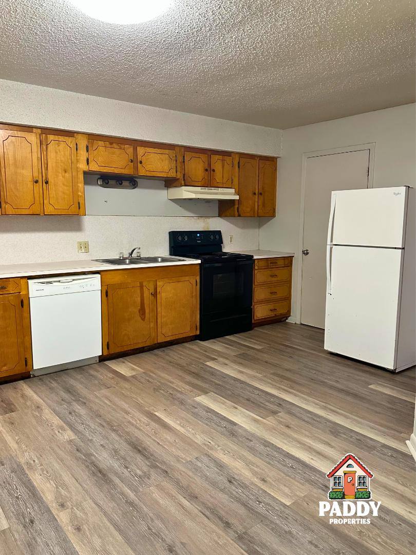 Apartment for rent at 306 Lakewood Dr #8, Mount Pleasant, TX 75455