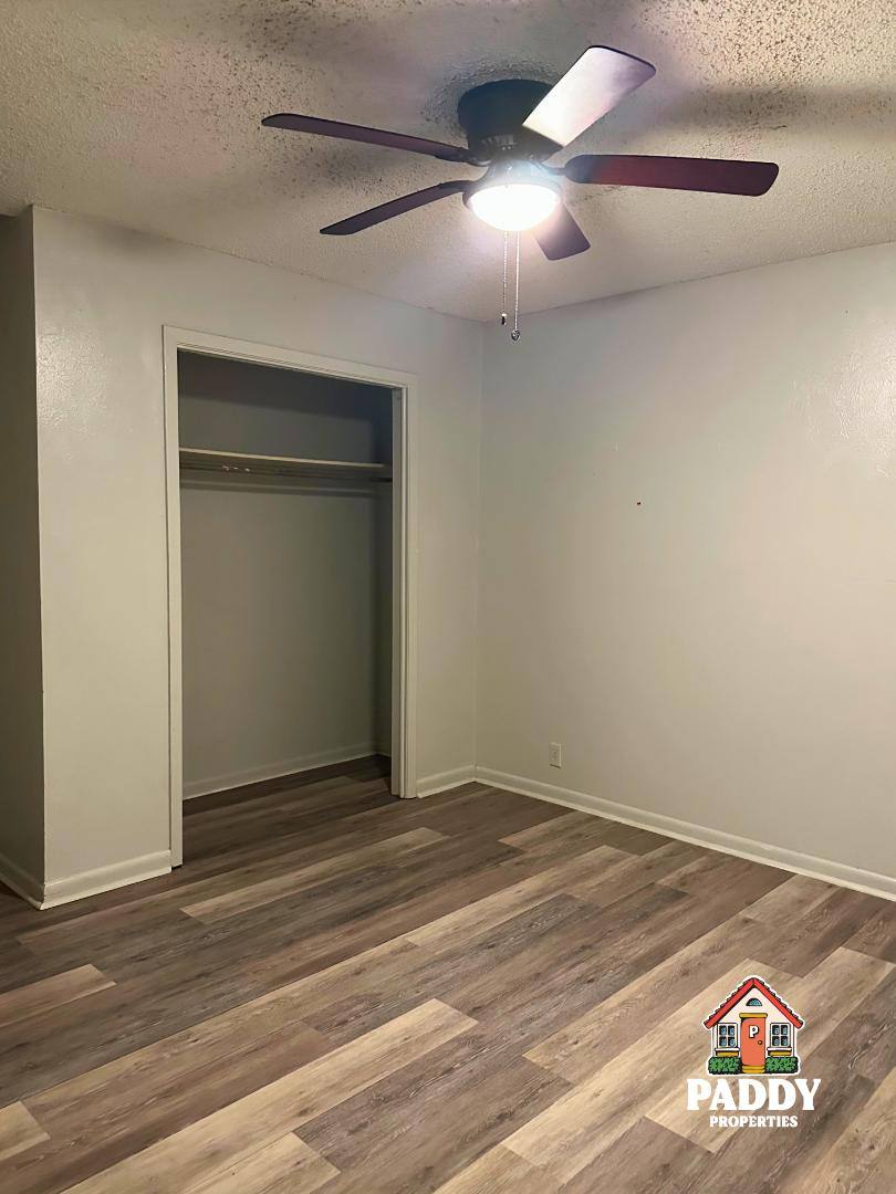 Apartment for rent at 306 Lakewood Dr #8, Mount Pleasant, TX 75455