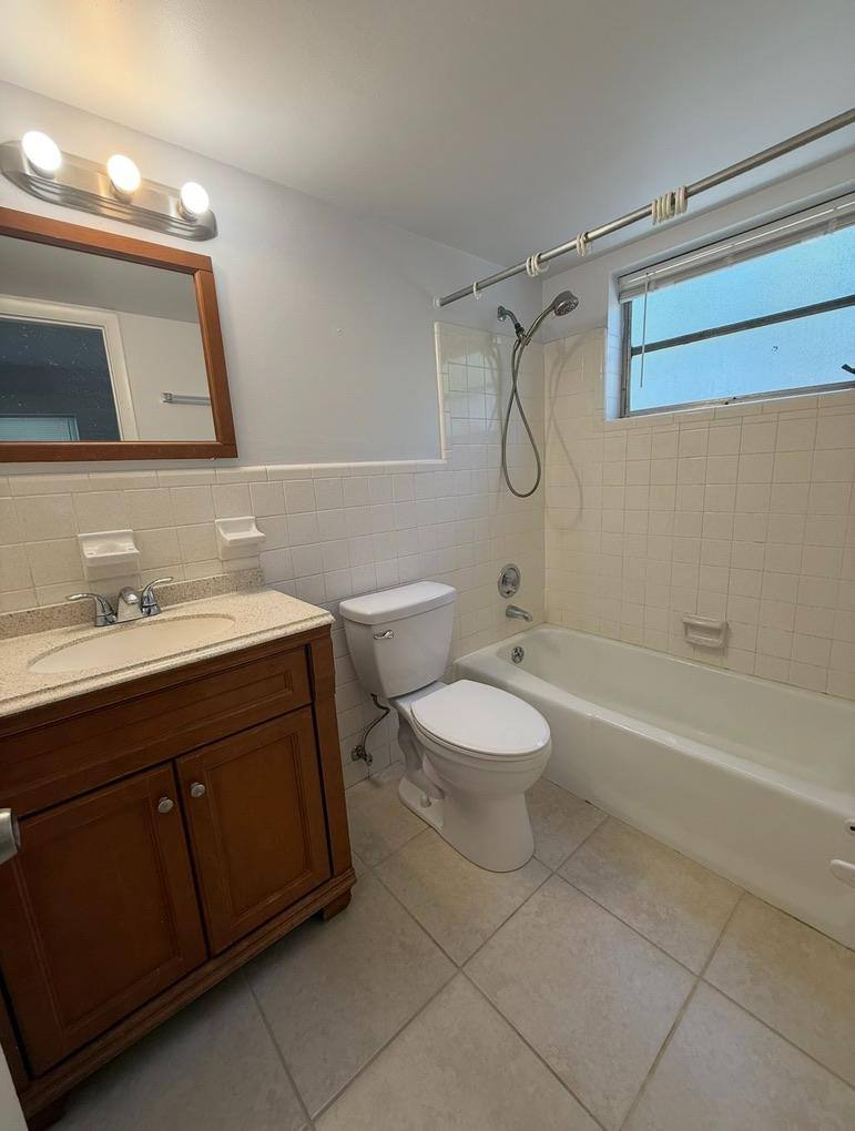 Apartment for rent at 2017 NE 18th St #1, Fort Lauderdale, FL 33305