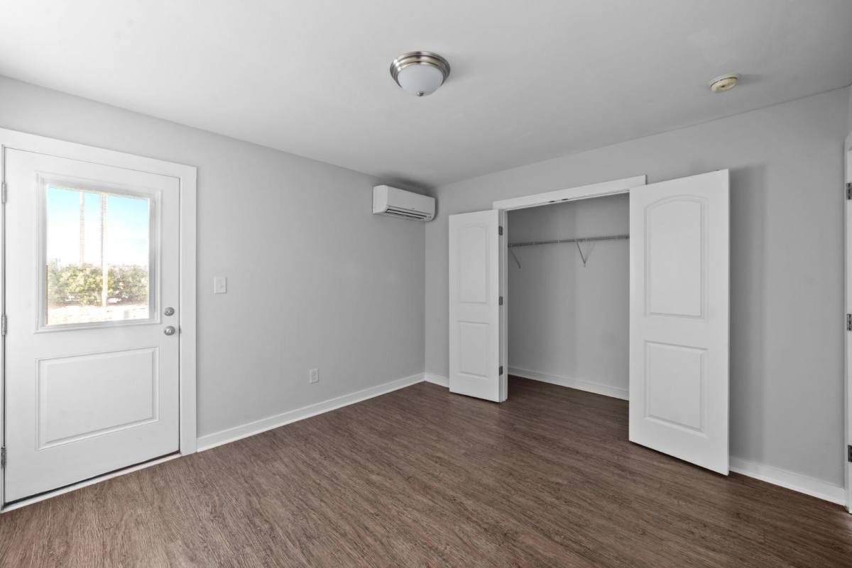 Apartment for rent at 3905 W Vancroft Circle #6, Winterville, NC 28590