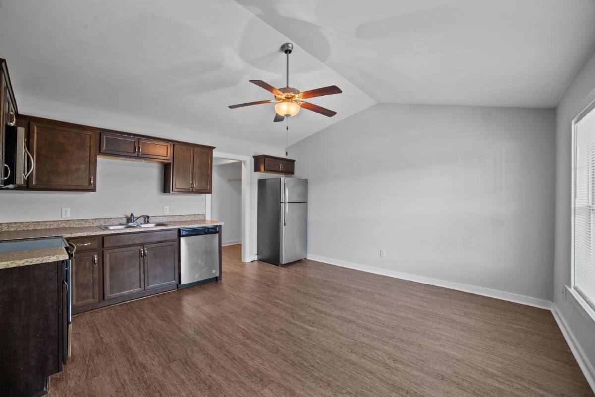 Apartment for rent at 3905 W Vancroft Circle #6, Winterville, NC 28590
