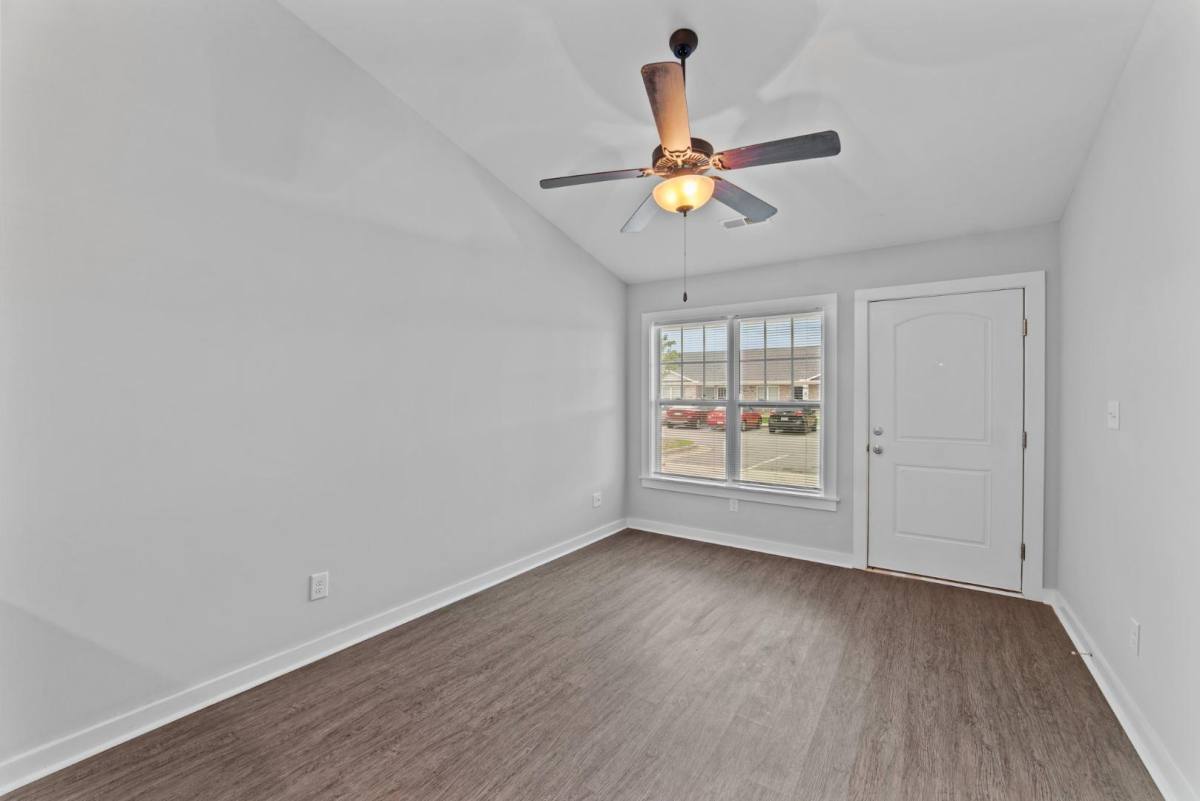 Apartment for rent at 3908 W Vancroft Circle #6, Winterville, NC 28590