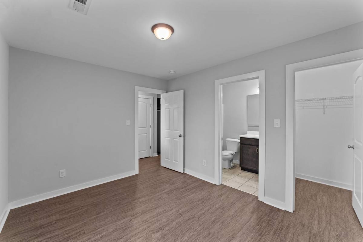 Apartment for rent at 3908 W Vancroft Circle #6, Winterville, NC 28590