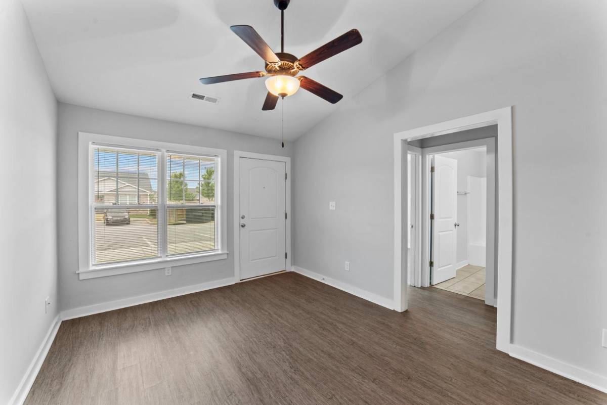 Apartment for rent at 3908 W Vancroft Circle #6, Winterville, NC 28590