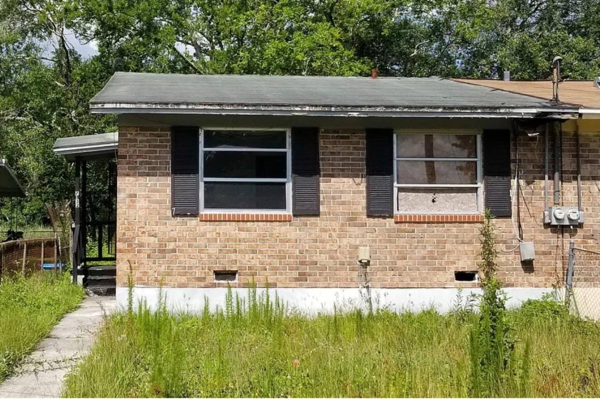 Townhouse for rent at 7132 Ken Knight Dr W, Jacksonville, FL 32209