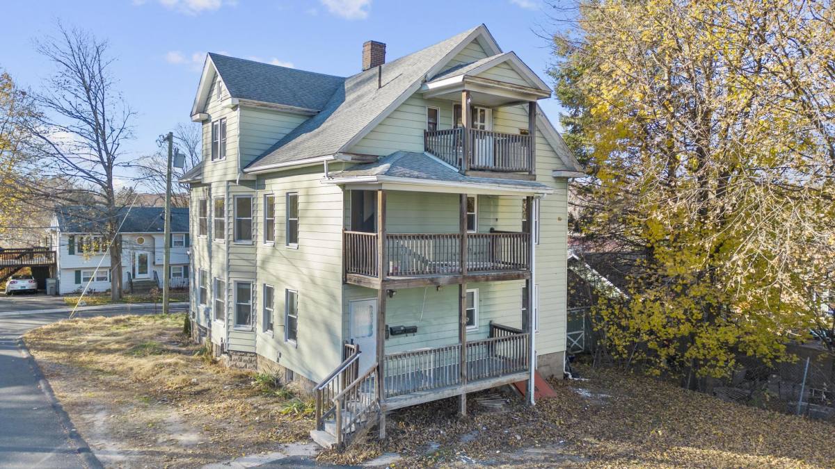 Apartment for rent at 50 Hillside Place, Bristol, CT 06010
