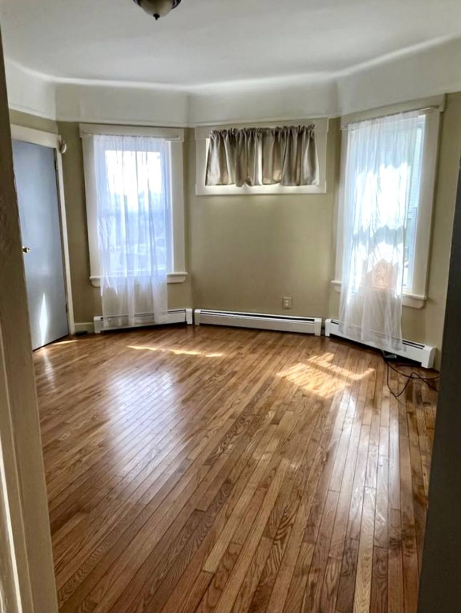 Apartment for rent at 15 9th Ave #2, East Orange, NJ 07018