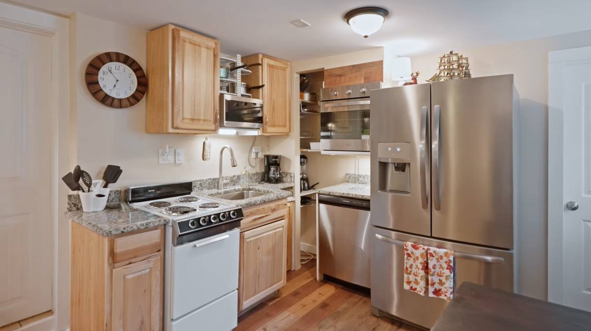 Apartment for rent at 26 Hanover St, Asheville, NC 28806