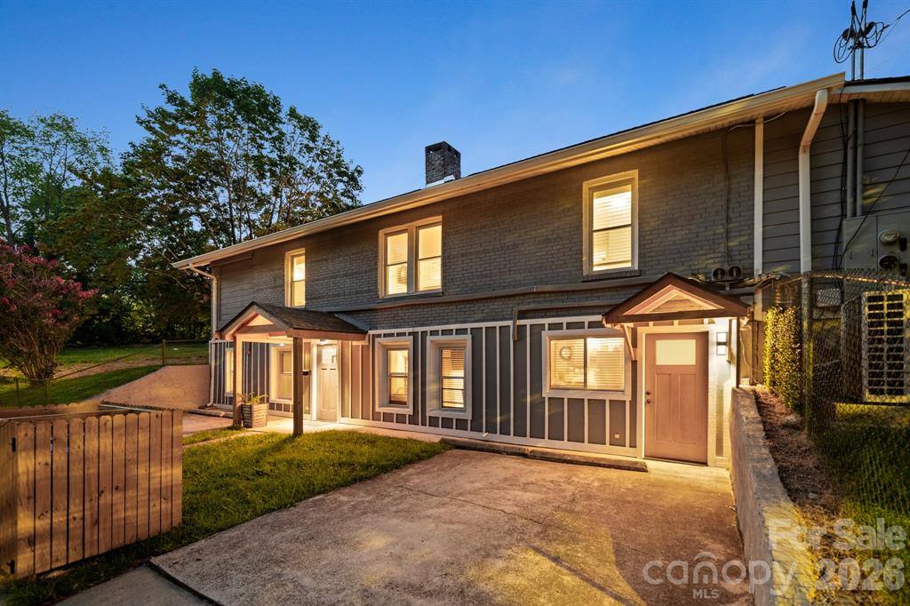 Apartment for rent at 26 Hanover St, Asheville, NC 28806