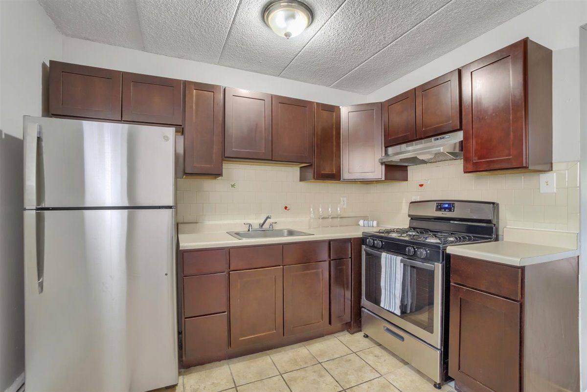 Apartment for rent at Greenway Village, 415 Rt 73 N, West Berlin, NJ 08091