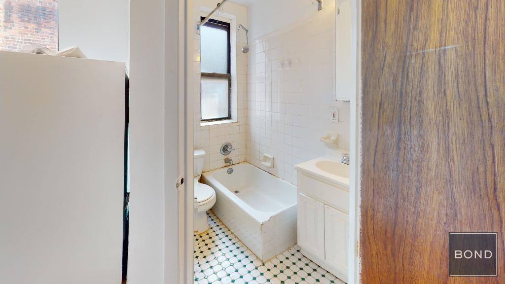 Apartment for rent at 411 E 70th St #5C, New York, NY 10021
