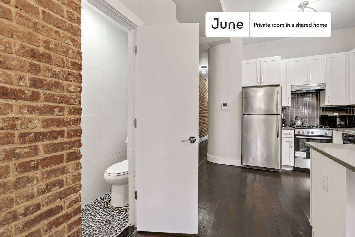 Apartment for rent at 60 New York Ave, Brooklyn, NY 11216