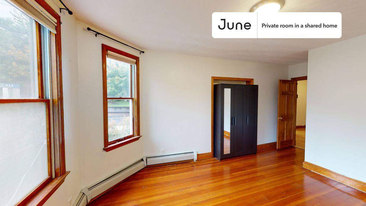 Apartment for rent at 105 Walnut St, Somerville, MA 02145