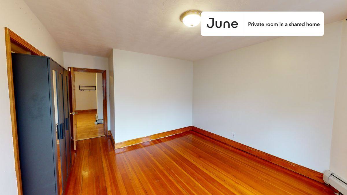 Apartment for rent at 105 Walnut St, Somerville, MA 02145