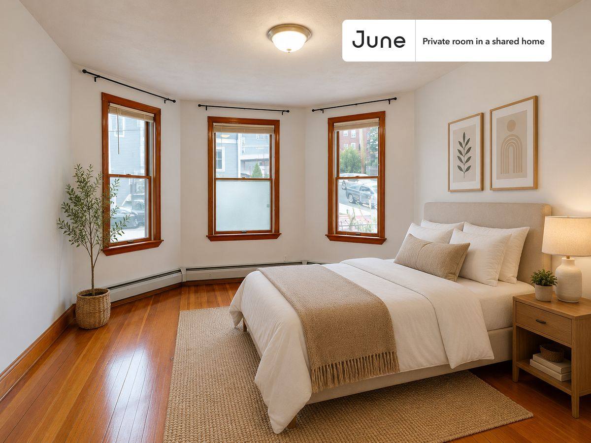 Apartment for rent at 105 Walnut St, Somerville, MA 02145