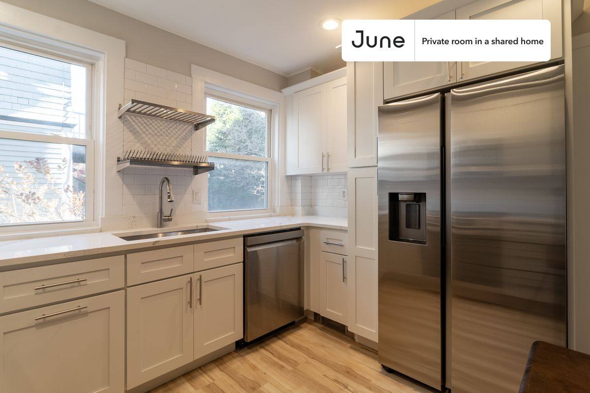 Apartment for rent at 41 Brook St, Brookline, MA 02445