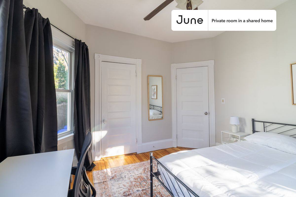 Apartment for rent at 41 Brook St, Brookline, MA 02445