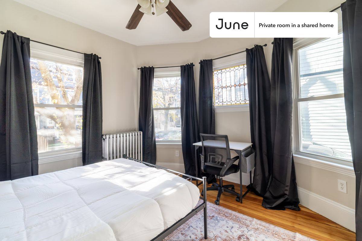Apartment for rent at 41 Brook St, Brookline, MA 02445