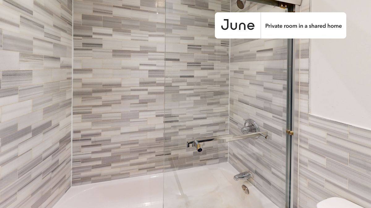 Apartment for rent at 961 Columbus Ave, New York, NY 10025