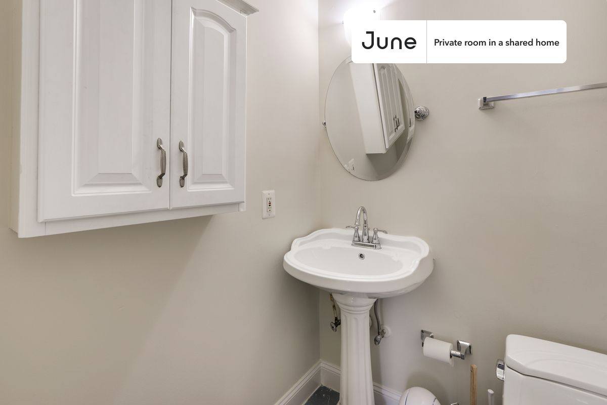 Apartment for rent at 1307 Florida Ave NW, Washington, DC 20009
