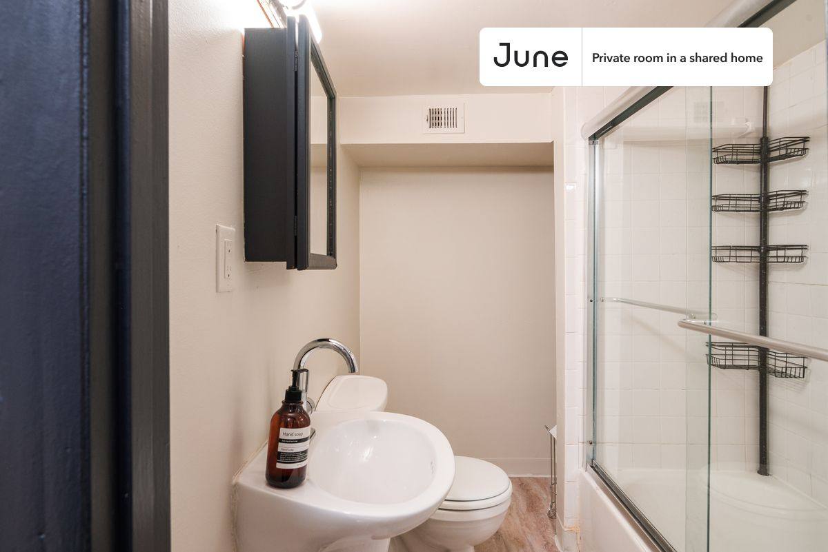 Apartment for rent at 764 Columbia Rd NW, Washington, DC 20001