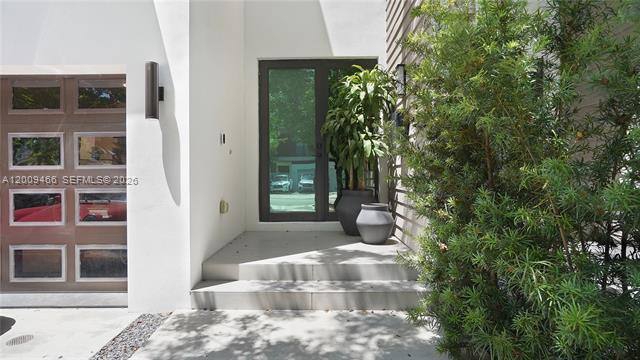 Townhouse for rent at 1371 SW 22nd Terrace, Miami, FL 33145