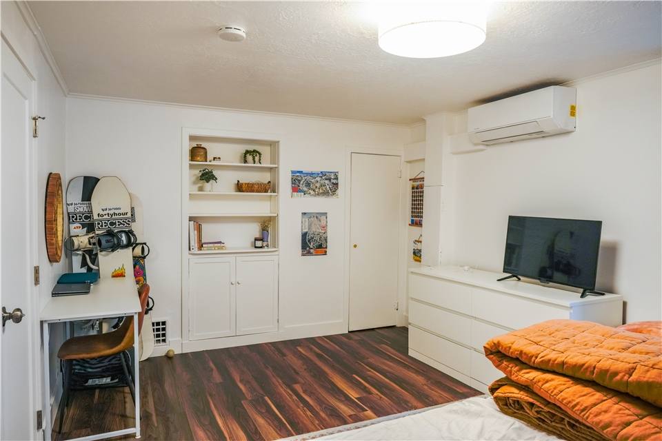 Apartment for rent at 871 E Westminster Ave, Salt Lake City, UT 84105
