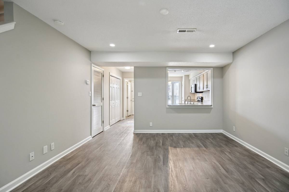 Townhouse for rent at The Landings at Riverside, 1104-A Plymouth Rd, Clarksville, TN 37040