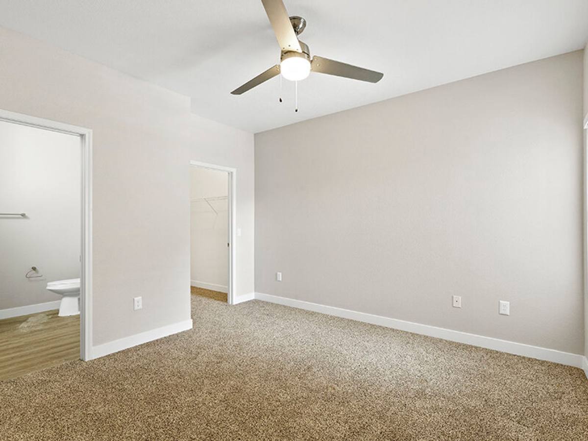 Apartment for rent at 16804 N 42nd Ave, Phoenix, AZ 85053