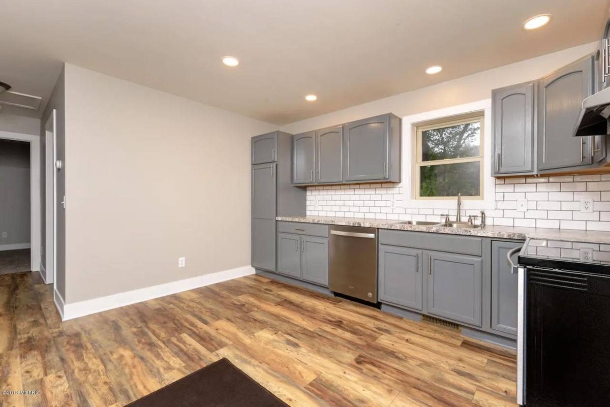 Apartment for rent at 1387-1389 106th Ave, Otsego, MI 49078