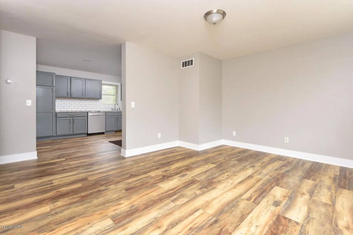 Apartment for rent at 1387-1389 106th Ave, Otsego, MI 49078