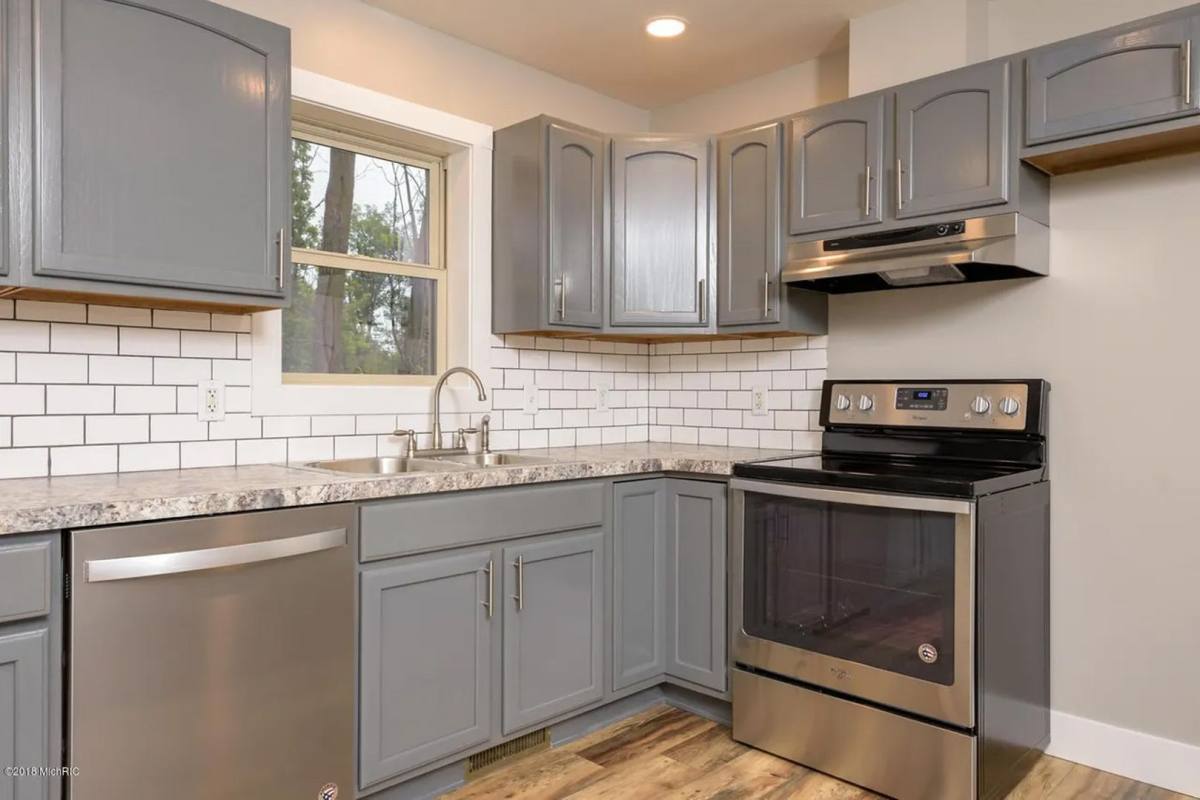 Apartment for rent at 1387-1389 106th Ave, Otsego, MI 49078