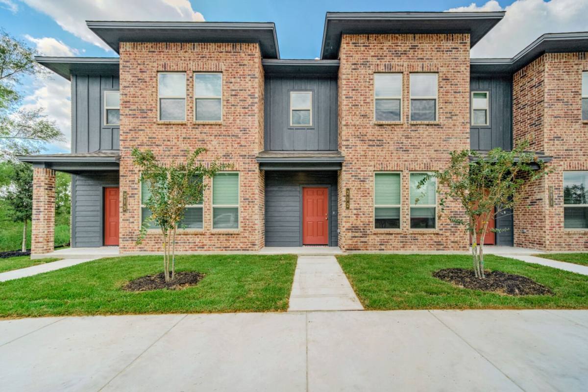 Townhouse for rent at 4089 Cross Park Dr, Bryan, TX 77802