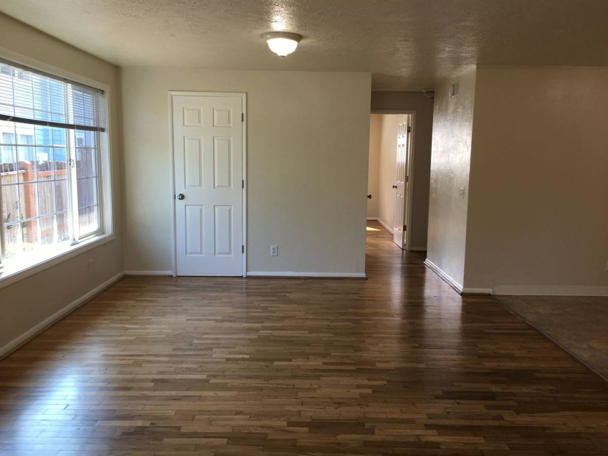 Apartment for rent at 60 62 Kourt Dr, Eugene, OR 97404