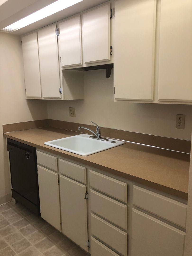 Apartment for rent at 458 E 11th Ave, Eugene, OR 97401
