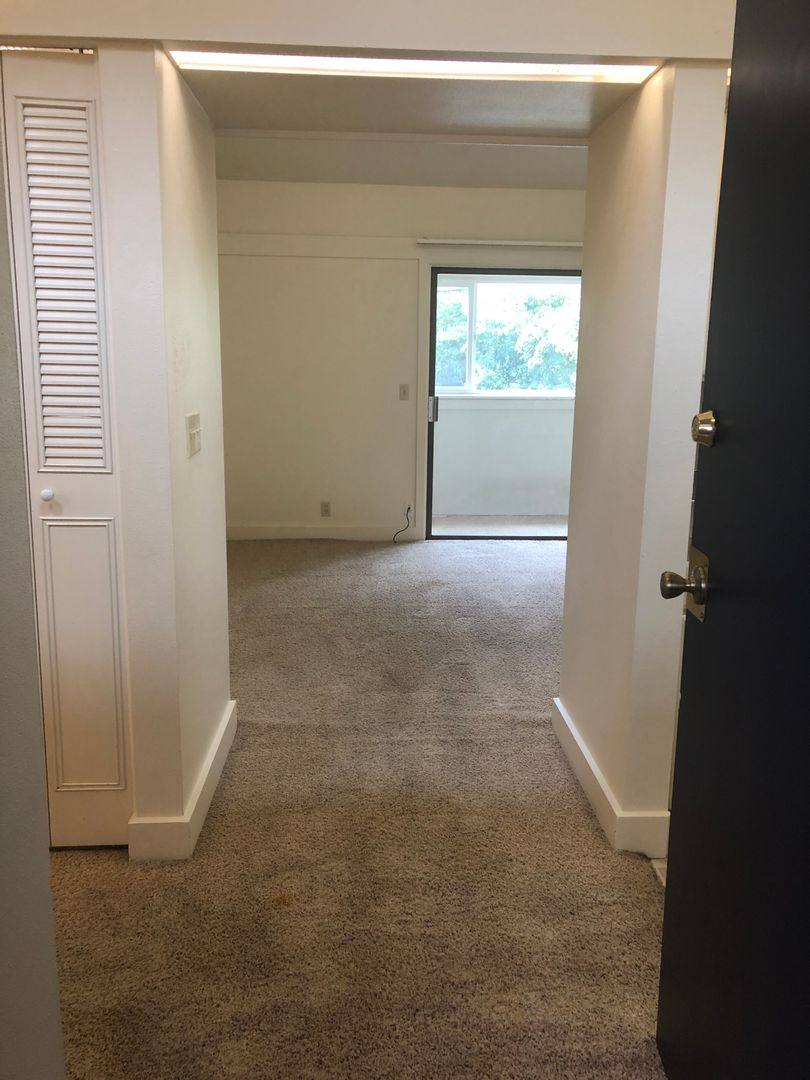 Apartment for rent at 458 E 11th Ave, Eugene, OR 97401